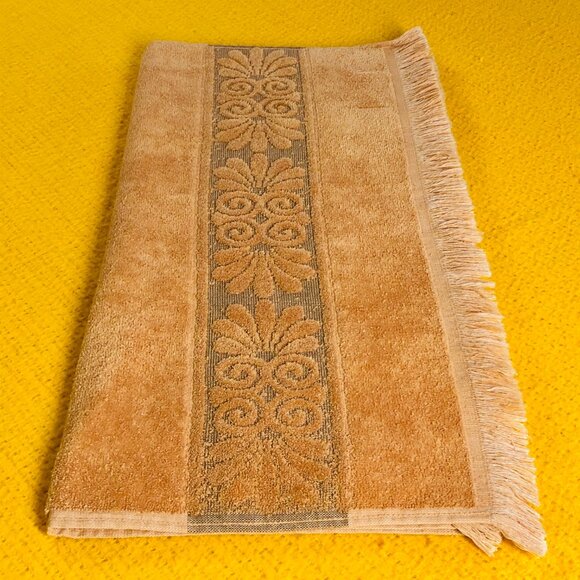 Vintage 70s CANNON Monticello Bath Towel 22"x45": Mocha Brown Reversible Floral - Picture 3 of 10